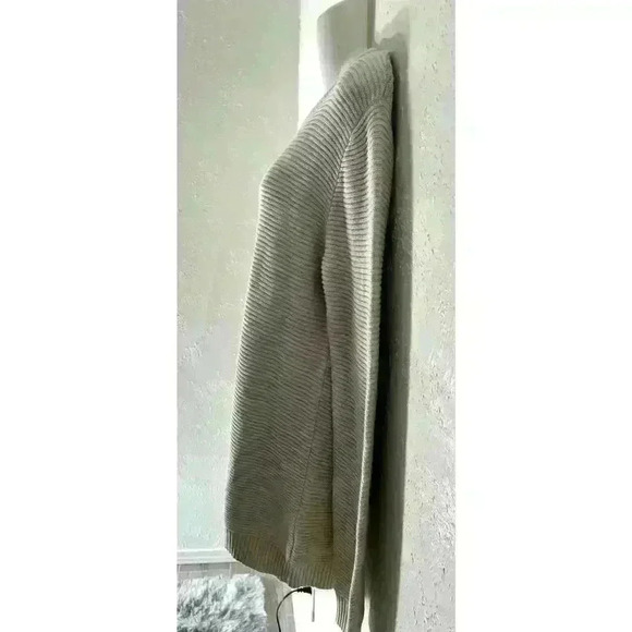 H&M Cotton Pullover Grey Round Neck Sweater Sz Medium - Picture 3 of 8